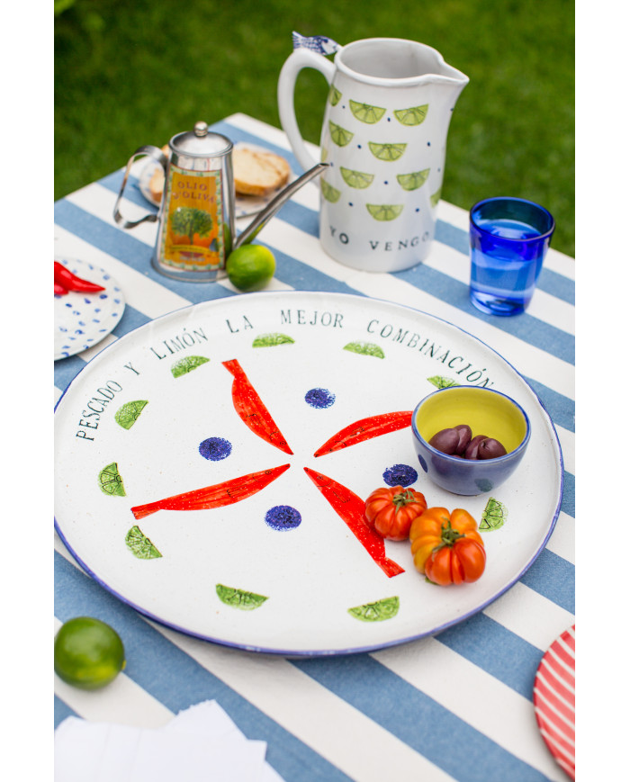 Fuente marina redonda grande azul