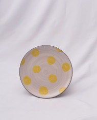 Plato desayuno puntos amarillos